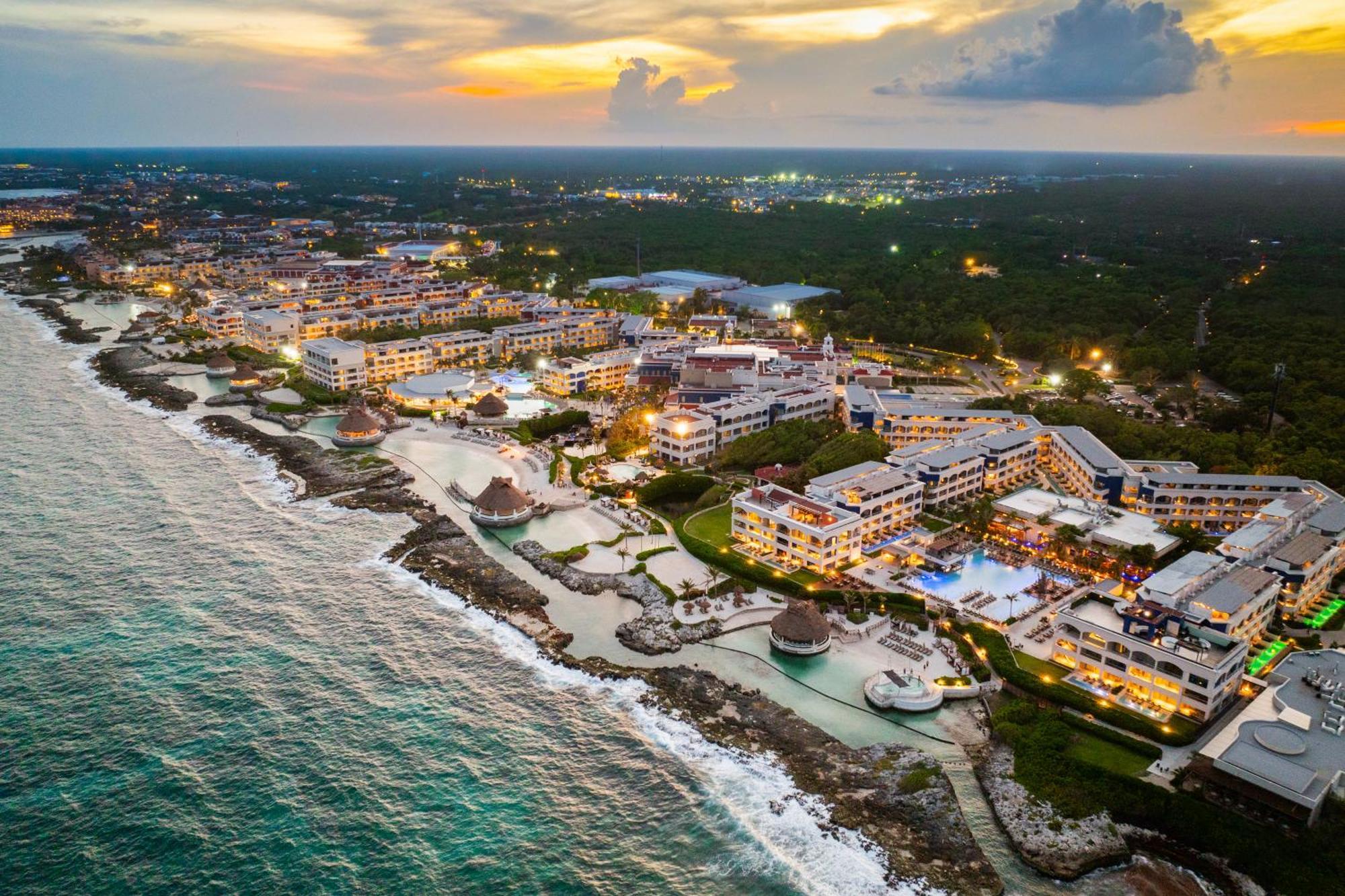 Hard Rock Hotel Riviera Maya (Adults Only) Пуерто Авентурас Екстериор снимка